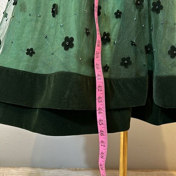 Mac Duggal 67007 women’s embellished illusion 3D floral detailing dress size 4 - Picture 9 of 13